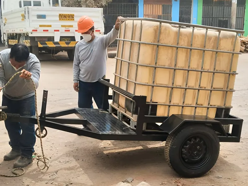 Remolque para tanques IBC